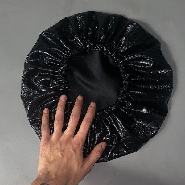 "khendar" lux crocodile bonnet
